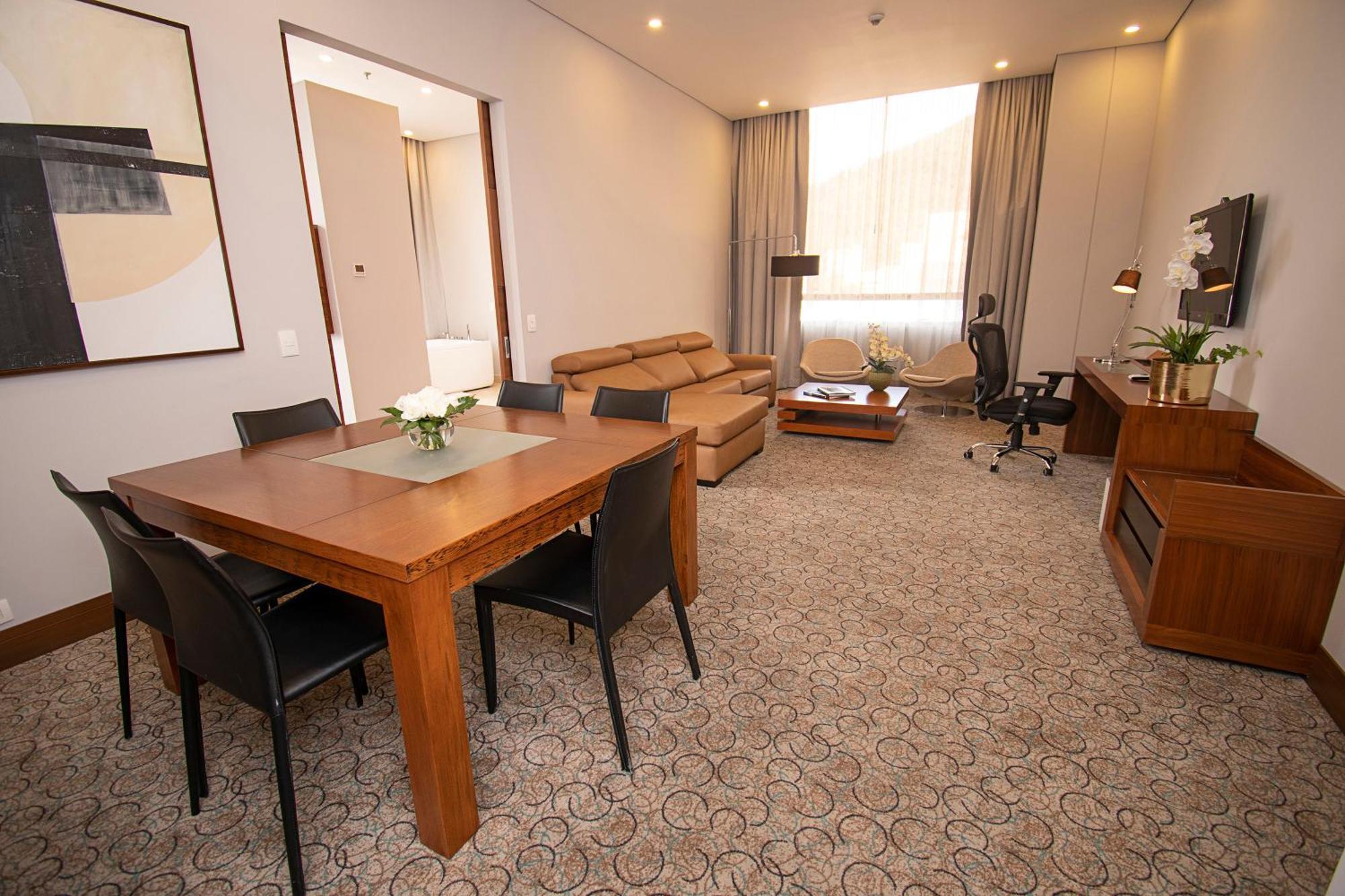 Doubletree By Hilton Bogota Parque 93 Hotel Kültér fotó