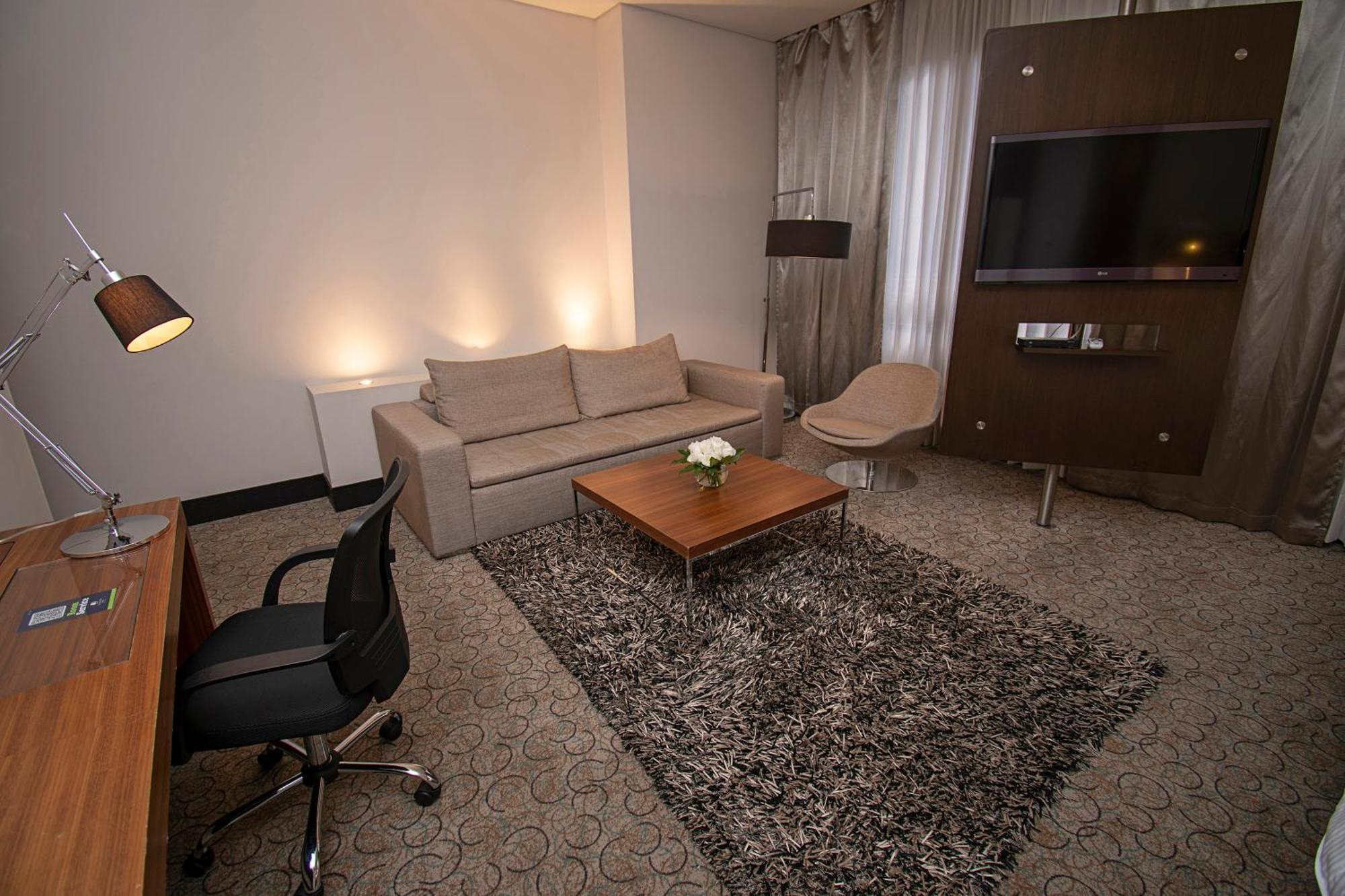 Doubletree By Hilton Bogota Parque 93 Hotel Kültér fotó